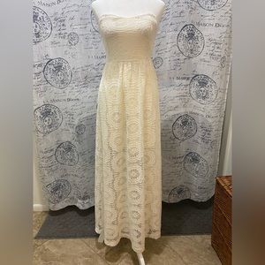 WINDSOR | Off-White Lace Strapless Maxi Dress